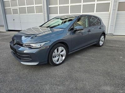 Gebraucht VW Golf VIII 116 PS (85 kW) 2025 Delfingrau metallic Limousine