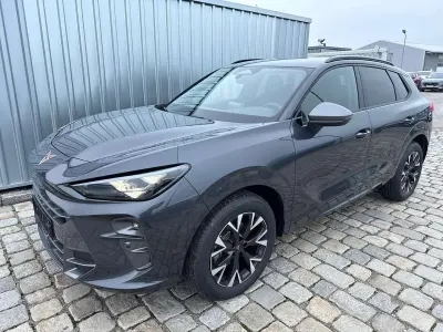 Neu Cupra Terramar 150 PS (110 kW) 2025 Timafaya grey metallic SUV