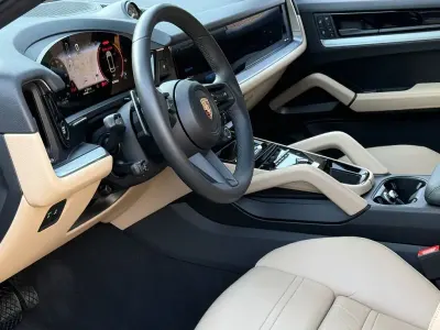 Usata Porsche Cayenne 354 CV (260 kW) 2025 Nero SUV