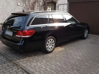 Gebraucht Mercedes E300 Elegance 231 PS (169 kW) 2013 Schwarz Limousine