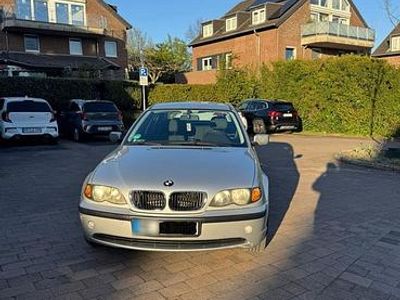 Gebraucht BMW 318 145 PS (106 kW) 2002 Grau Limousine