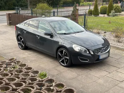Usata Volvo S60 136 CV (100 kW) 2013 Grigio Berlina