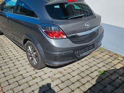 Opel Astra GTC