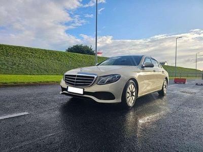 Mercedes E200