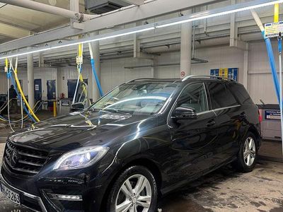 Schwarz Gebraucht 2014 Mercedes ML350 SUV | 18.000 € (Fairer Preis)