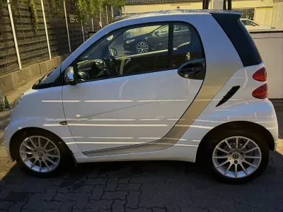 Gebraucht Smart ForTwo Coupé Passion 71 PS (52 kW) 2009 Weiß Coupé