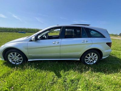 Mercedes R320