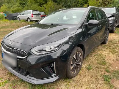 Gebraucht Kia Ceed 141 PS (103 kW) 2020 Andere farben Kleinwagen