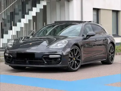 Gebraucht Porsche Panamera 4S Sport 441 PS (324 kW) 2018 Grau Limousine