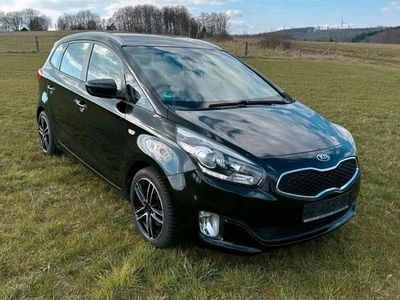 Gebraucht Kia Carens 105 PS (77 kW) 2015 Schwarz Van / Kleinbus
