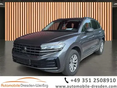 Gebraucht VW Touareg IQ Drive 231 PS (169 kW) 2025 Siliziumgrau metallic SUV