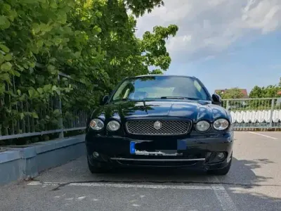 Gebraucht Jaguar X-type 159 PS (116 kW) 2009 Schwarz Limousine