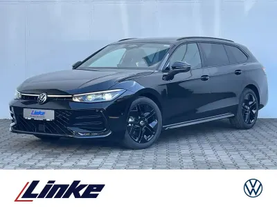 Neu VW Passat Pro 150 PS (110 kW) 2026 Grenadillschwarz metallic Kombi