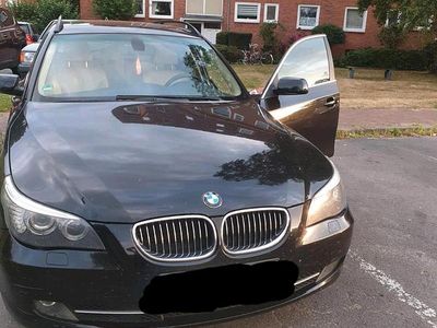 Gebraucht BMW 525 197 PS (144 kW) 2007 Schwarz Kombi