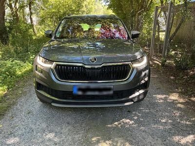 Gebraucht Skoda Kodiaq 150 PS (110 kW) 2022 Grau SUV