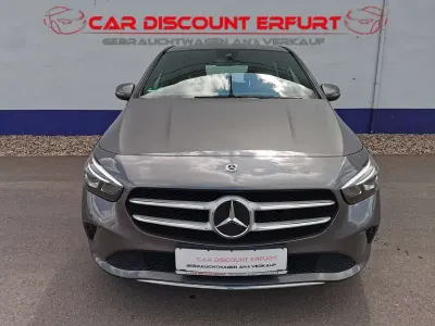 Gebraucht Mercedes B180 Progressive 136 PS (100 kW) 2019 Mountaingrau  met. Kleinwagen