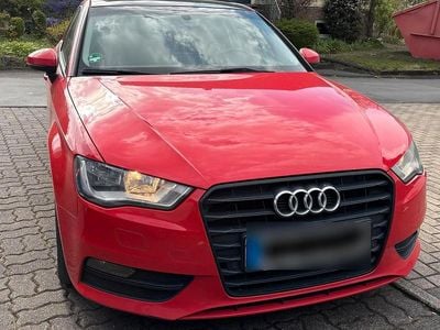 Gebraucht Audi A3 150 PS (110 kW) 2015 Rot Limousine