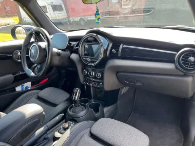 Gebraucht Mini ONE 102 PS (75 kW) 2021 Schwarz Kleinwagen
