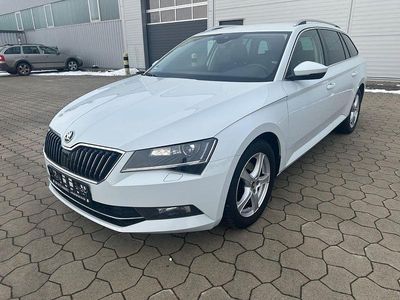 Gebraucht Skoda Superb Style 190 PS (139 kW) 2018 Weiß Kombi