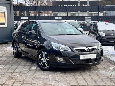 Gebraucht Opel Astra 140 PS (102 kW) 2012 Schwarz Limousine