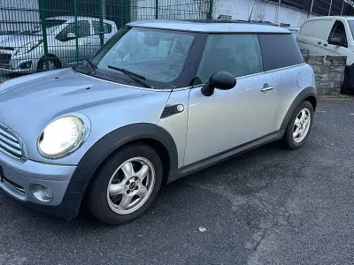 Begagnad Mini ONE 95 HK (69 kW) 2009 Silver Halvkombi