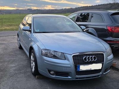 Używany Audi A3 Attraction 105 KM (77 kW) 2005 Niebieski Hatchback
