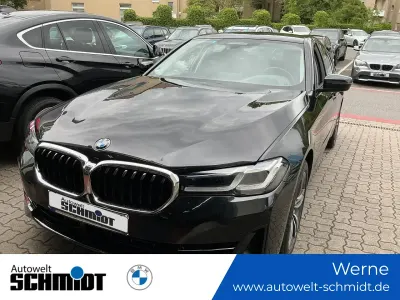 Gebraucht BMW 530 Shadowline 286 PS (210 kW) 2023 Saphirschwarz Limousine