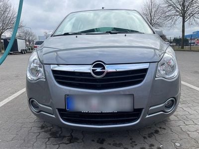 Opel Agila