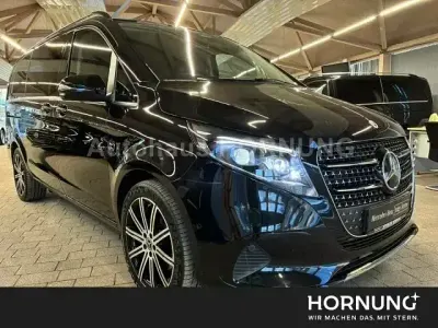 Usata Mercedes V300 Avantgarde 237 CV (174 kW) 2025 Nero Monovolume