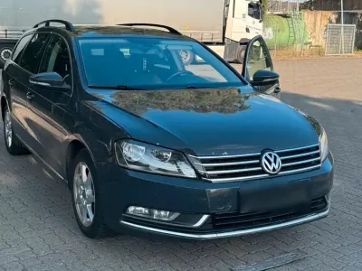 Gebraucht VW Passat 140 PS (102 kW) 2012 Kombi