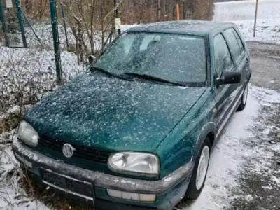 Gebraucht VW Golf III 90 PS (66 kW) 1997 Grün Kleinwagen