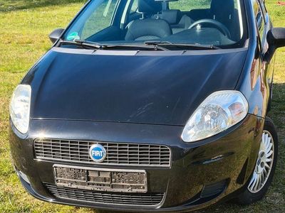 Second-hand Fiat Punto 65 CP (47 kW) 2006 Negru Hatchback