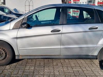 Gebraucht Mercedes B170 116 PS (85 kW) 2005 Silber Van / Kleinbus