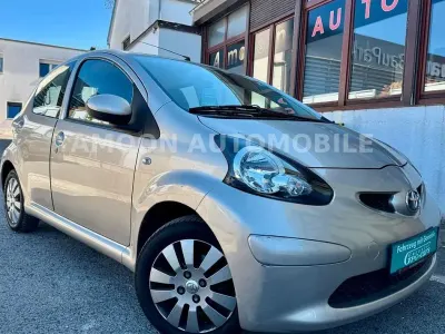 Second-hand Toyota Aygo 68 CP (50 kW) 2007 Bej Hatchback