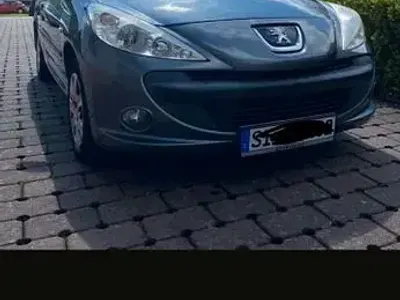 Gebraucht Peugeot 206 75 PS (55 kW) 2010 Grau Limousine