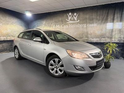 Gebraucht Opel Astra Edition 110 PS (80 kW) 2011 Silber Kombi