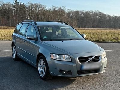 Blau Gebraucht 2008 Volvo V50 Kombi | 3.100 € (Etwas zu teuer)