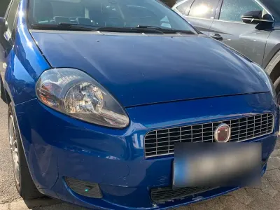 Gebraucht Fiat Grande Punto 77 PS (56 kW) 2008 Blau Kleinwagen