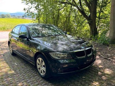 gebraucht BMW 320 e90 D 163 PS - Automatik - TÜV NEU