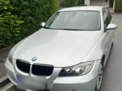 Gebraucht BMW 320 150 PS (110 kW) 2007 Grau Limousine
