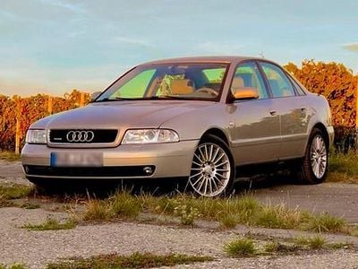 Gebraucht Audi A4 193 PS (141 kW) 2000 Gold Limousine