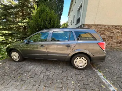 Gebraucht Opel Astra 116 PS (85 kW) 2009 Braun Kombi