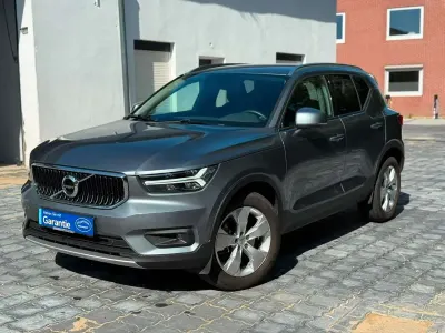 Gebraucht Volvo XC40 Momentum 190 PS (139 kW) 2019 Osmium grey SUV