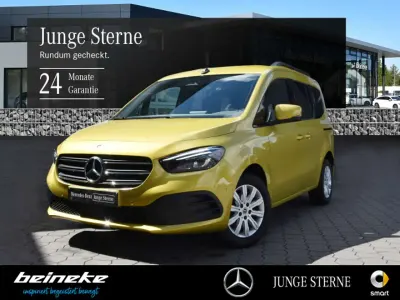 Gebraucht Mercedes T180 Progressive 131 PS (96 kW) 2025 Gelb Van / Kleinbus