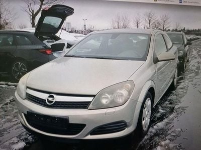 Gebraucht Opel Astra GTC Edition 90 PS (66 kW) 2008 Silber Coupé