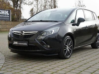 Schwarz Gebraucht 2014 Opel Zafira Innovation Van / Kleinbus | 11.490 € (Teuer)