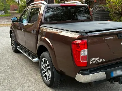 Usata Nissan Navara 190 CV (139 kW) 2016 Marrone Pick-up