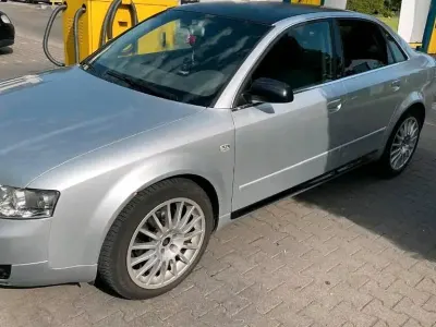 Gebraucht Audi A4 S-Line 131 PS (96 kW) 2003 Silber Limousine