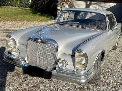Gebraucht Mercedes W111 SE 150 PS (110 kW) 1967 Silber Coupé