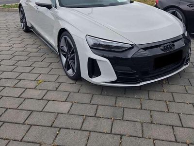 Audi e-tron GT quattro